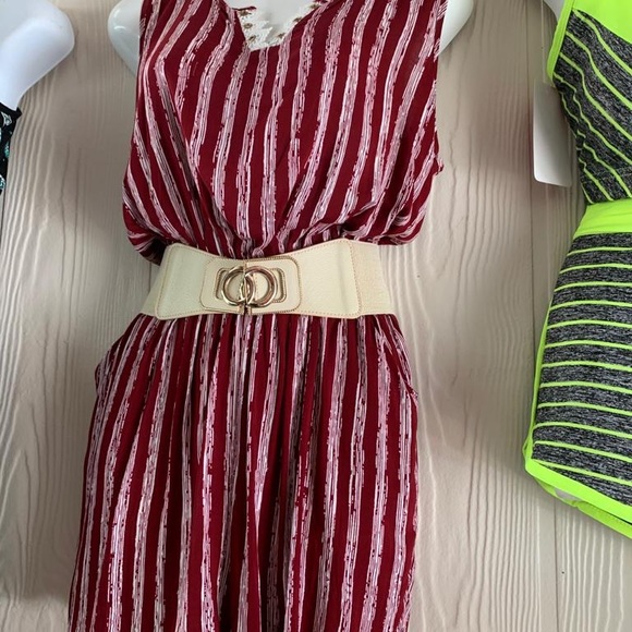 Clothes - Picture 2 of 8